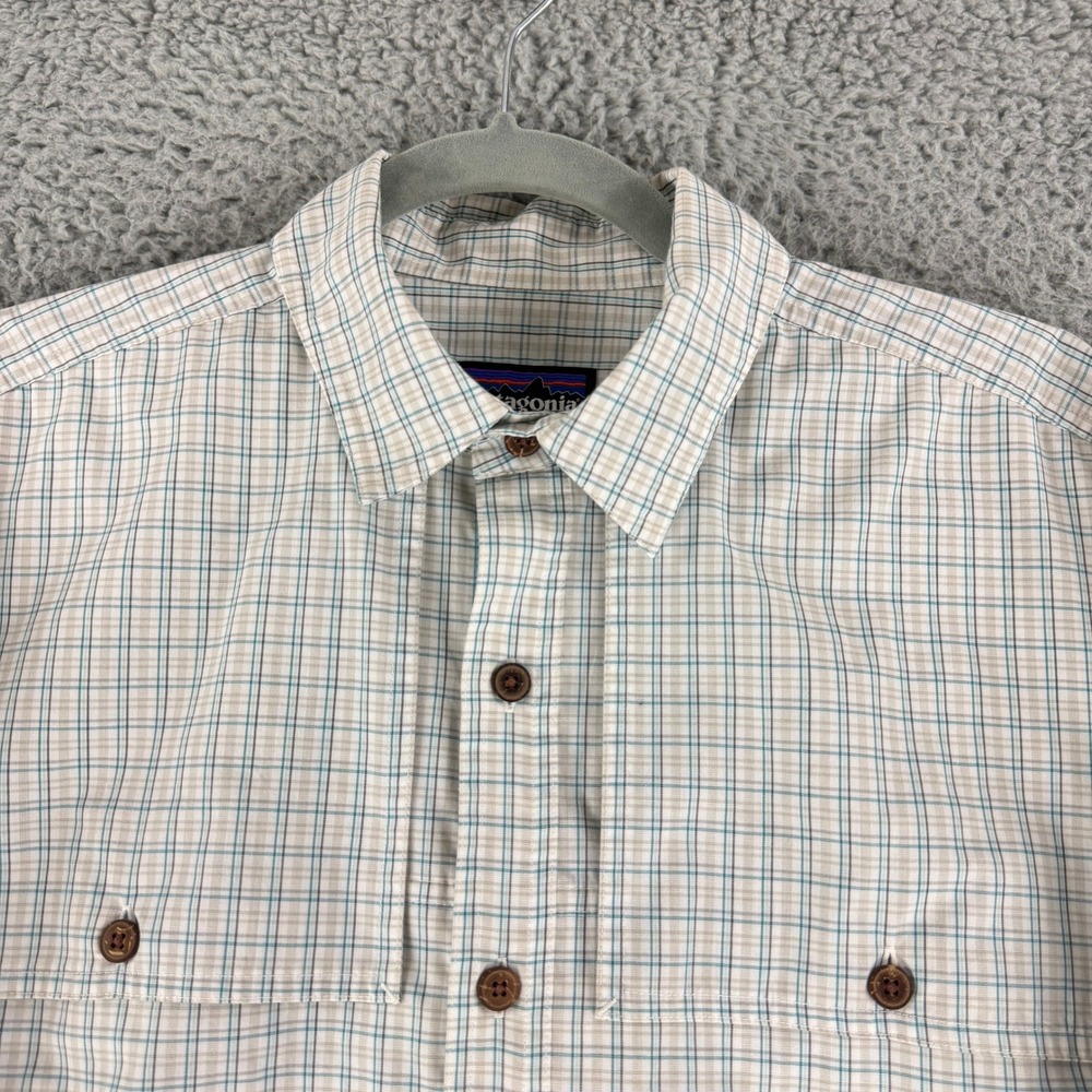 Patagonia Plaid Button Down Shirt Men Medium Blue Tan Long Sleeve Organic Cotton - Picture 2 of 13